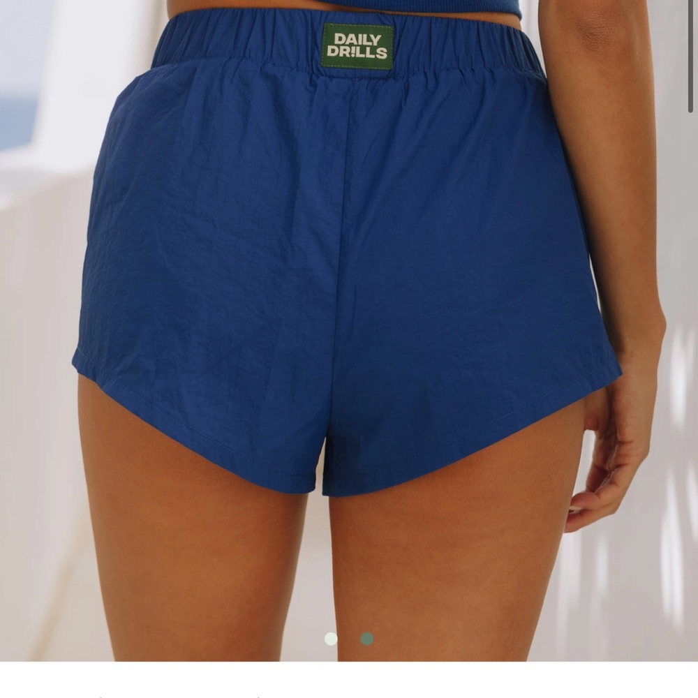 NWOT DAILY DRILLS SHORTS